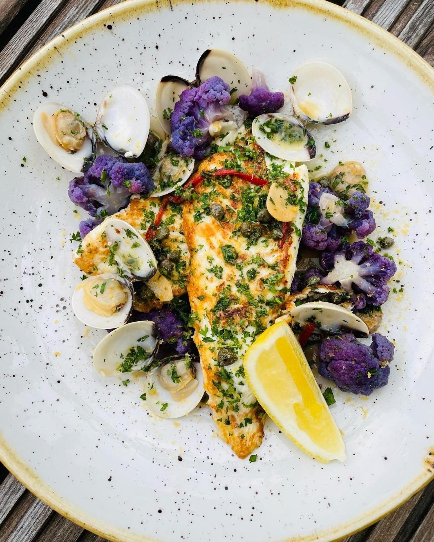 The Greyhound Inn Sydling St Nicholas 外观 照片
